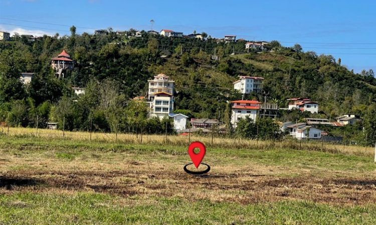 زمین مسکونی با چشم انداز کوه و دریا